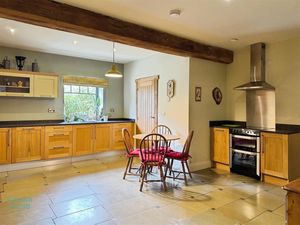 Photo 35- click for photo gallery